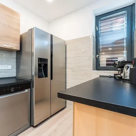 Apartament Moderan Stan U Blizini Centra *