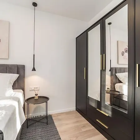 Moderan Stan U Blizini Centra Apartament