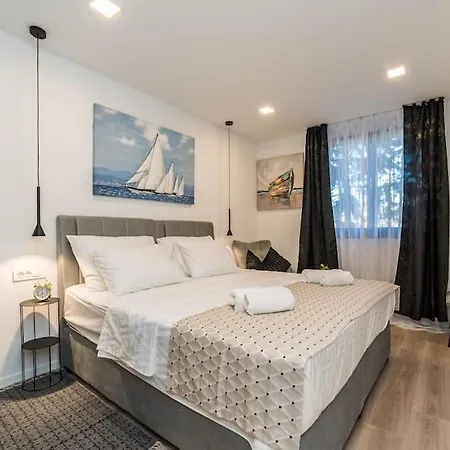 Apartament Moderan Stan U Blizini Centra *